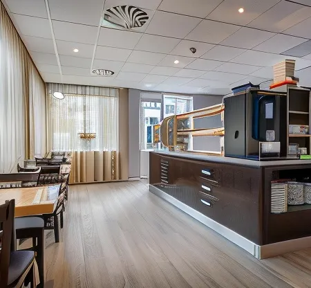 Joy Hotel