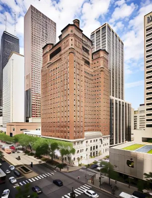 Warwick Allerton Chicago Hotels near Millennium Park