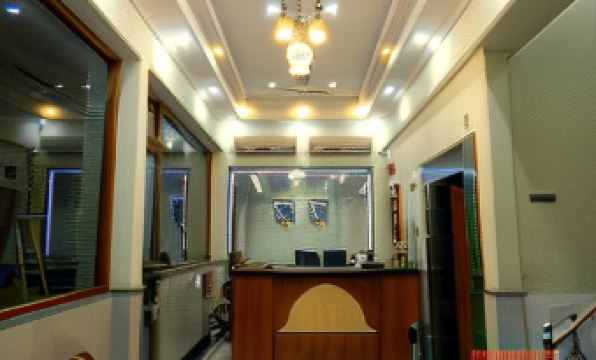 3. 호텔 타라 팰리..