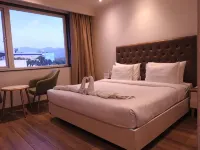 Sapphire Sky Hotel
