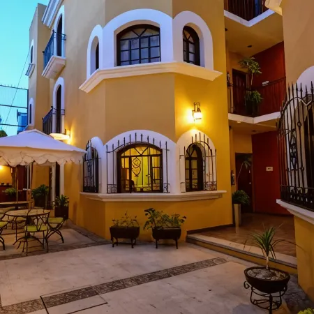 Suites Bello Xochimilco by GiBel