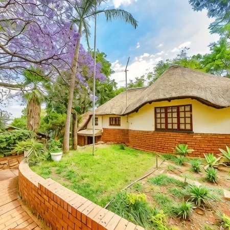 Amper Bo Guest House