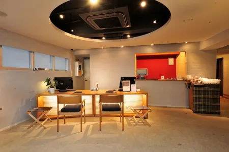 R's Forest Inn Отели рядом со станцией JR Hama-Kawasaki Station