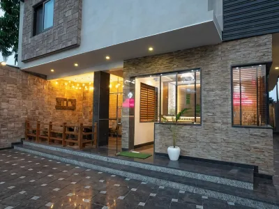 Hotel Gems Inn Các khách sạn ở 