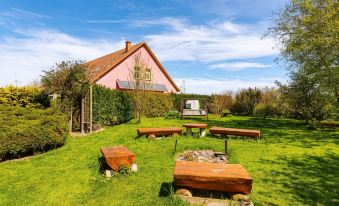 Apartment in Altentreptow with Garden