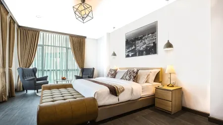 V One Pride-Sukhumvit 22, Bangkok