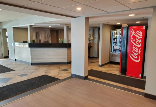 수퍼 8 바이 윈덤 매클라우드 트레일 캘거리