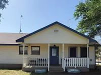 3BR home@Lake Whitney, 2 mins to boat ramps and parks Hotels in Bosque County
