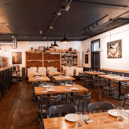 Silverbow Inn & Suites