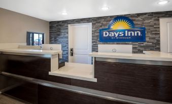 Days Inn by Wyndham Galt/Elk Grove South