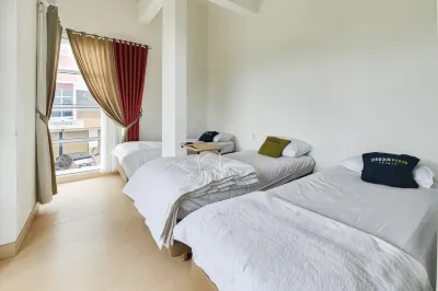 Urbanview Hotel Syariah @ Rihlah Homestay Batam Indomaret KDA 주변 호텔