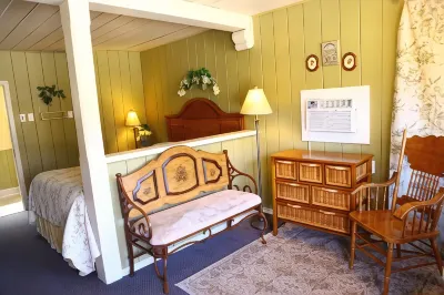 Swiss Chalets Motel Hotel a Hope