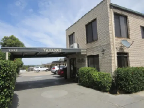 Cowra Crest Motel