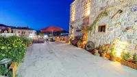 Atax Cave House