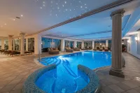 Hotel Starkenberg - piscina