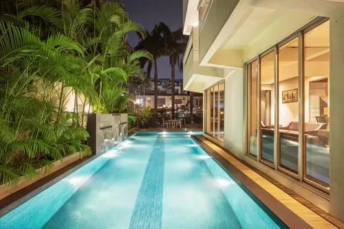 Hangout Villas