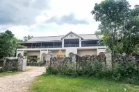 Boreirom Teuk Chhou Resort Hotels near Nataya Port