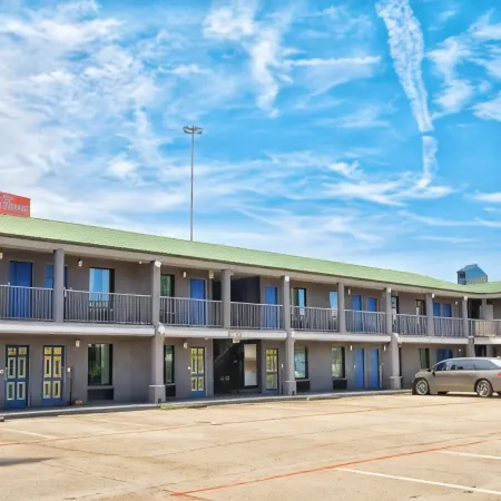 Scottish Inns & Suites Shenandoah Woodlands Mall