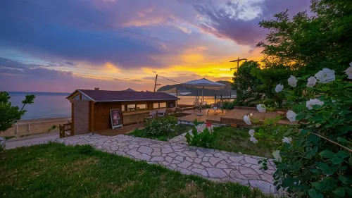 Vistonia Hotels in Agios Georgios