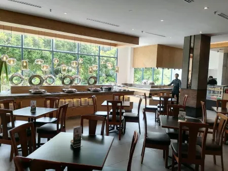 Crystal Crown Hotel Harbour View, Port Klang