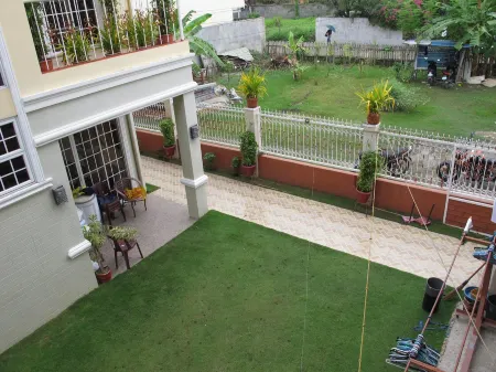 Residenz Inn Отели рядом с достопримечательностью «Себу Докторс Юниверсити»