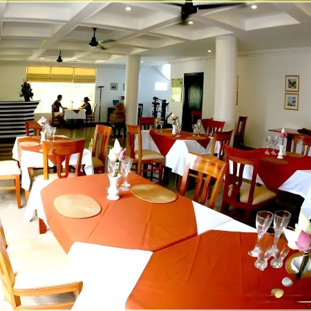 Mom's Guesthouse