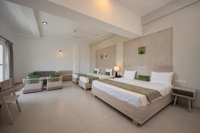 Hotel Oviya Hotels near Science Hall