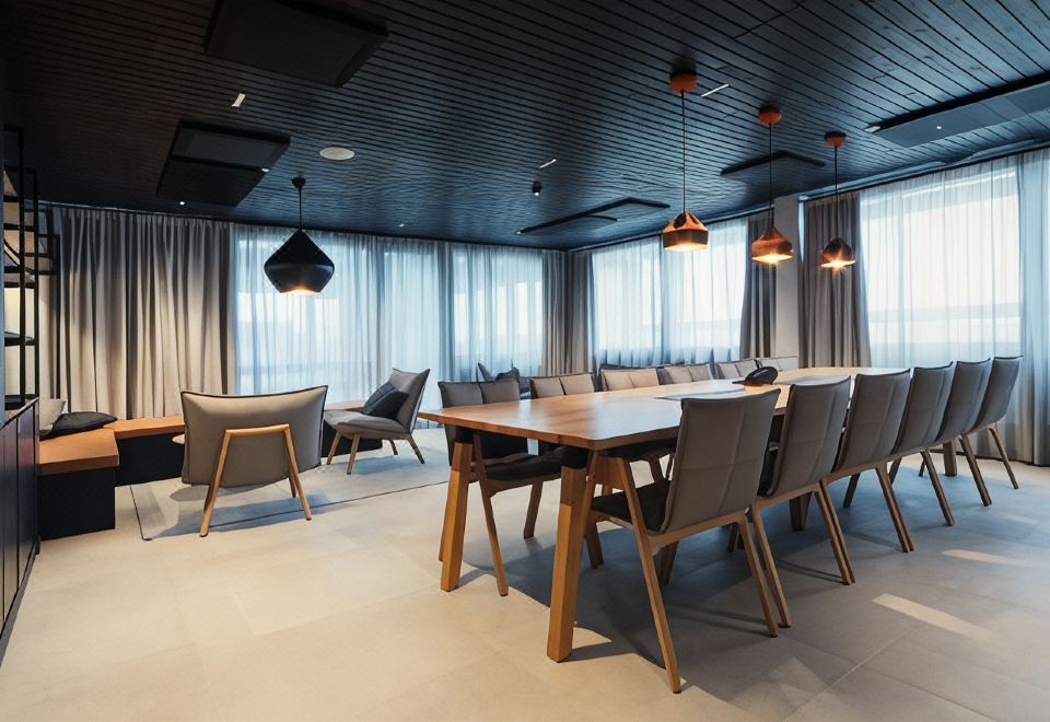 2. 홀리데이 인 헬..