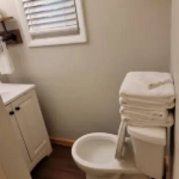 Fully Renovated Cabin - AC + Tippy Dam  - South Star by Janix Escapes.