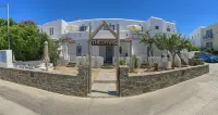 Theofanis Studios Hotels near Plaka Beach