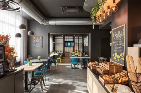 Hotel Campanile Caen Centre - Gare