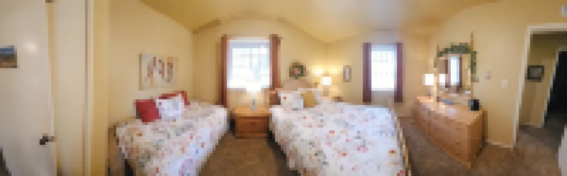 Spacious Resort Home on 10th Fairway - 6 Bedrooms, 3 Baths. GOLF, SKI, SPA