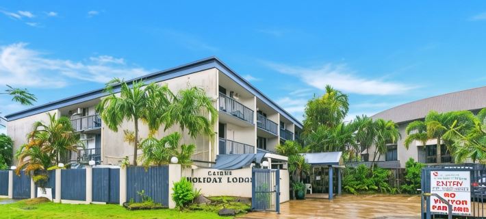 Cairns Holiday Lodge Hotels in Cairns North