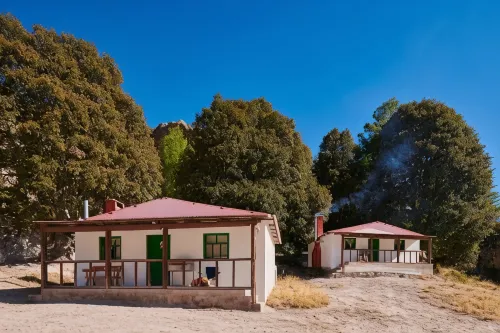 Parque Cueva de los Leones Hotels in Bocoyna Municipality