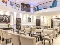 Up Tribeca Hotels near Teatro Apolo