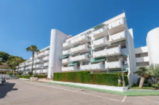 아파르타멘토스 아르코스 II 카사 아사하르 알코쎄브레 호텔