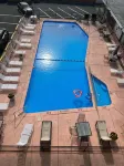 Skyview Manor Motel - Beach