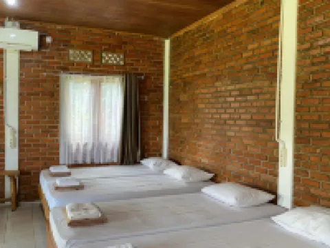 Kampung Halaman Villas Hotels in Cijeruk