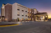 Comfort Suites