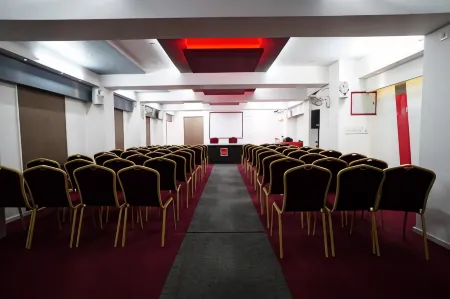 Emarald Hotel Calicut