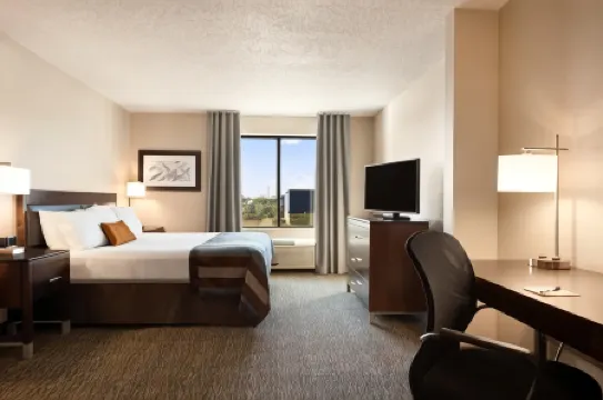 Wingate by Wyndham Fargo