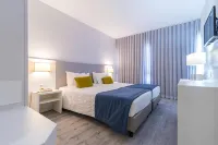 Costa de Prata Hotel Отели рядом с достопримечательностью «Praia Da Cova Gala (Norte)»