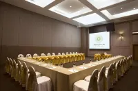 로열 힐스 골프 리조트 앤드 스파