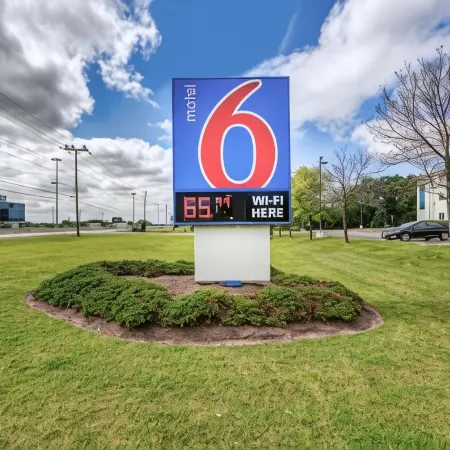 Motel 6 Burlington, on - Toronto West - Oakville