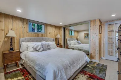 Location says it all. Glenwood Springs Colorado beautiful one bedroom apartment 로어링 포크 마켓플레이스 주변 호텔