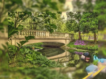 Family-sized comfort - Walk to Lake City Centre Отели в г. Катейс