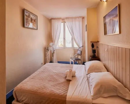 卡拉維勒酒店 里永酒店