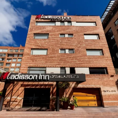 Hotel Madisson Inn Luxury by Geh Suites Отели рядом с достопримечательностью «Зона T»