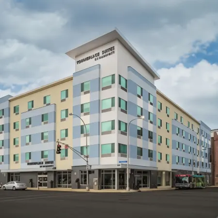 TownePlace Suites Louisville Downtown Отели рядом с достопримечательностью «Мохаммед Али-центр»