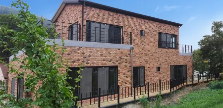 Jecheon Malma Pension Отели рядом с достопримечательностью «Woraksan»